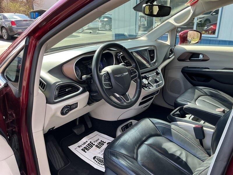 Chrysler Pacifica Touring-L 2017