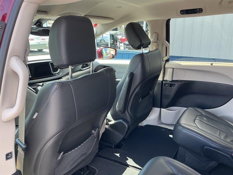 Chrysler Pacifica Touring-L 2017