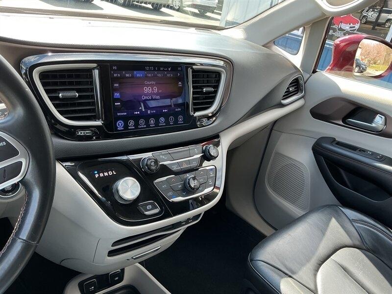 Chrysler Pacifica Touring-L 2017