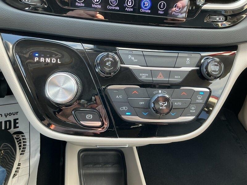 Chrysler Pacifica Touring-L 2017