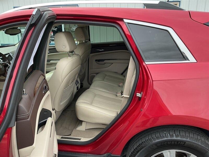 Cadillac SRX Luxury Collection FWD 2014