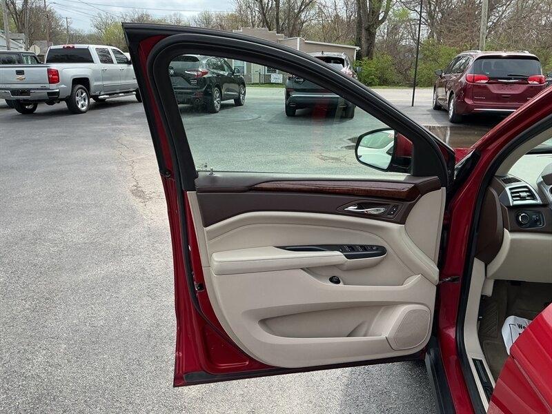 Cadillac SRX Luxury Collection FWD 2014