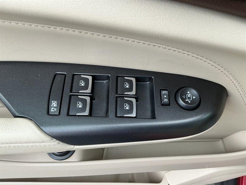 Cadillac SRX Luxury Collection FWD 2014