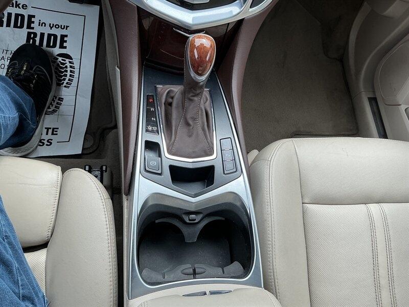 Cadillac SRX Luxury Collection FWD 2014