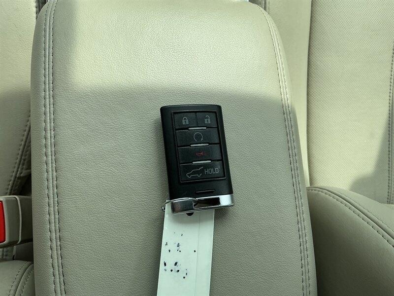 Cadillac SRX Luxury Collection FWD 2014