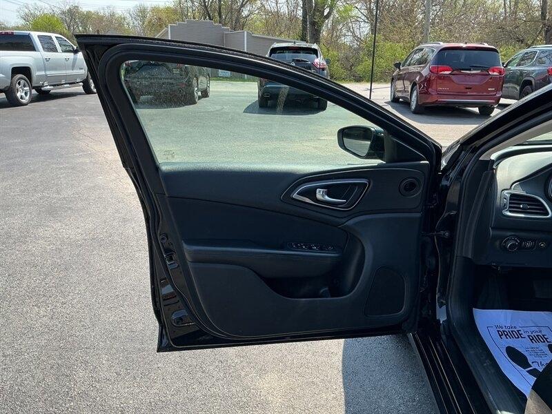 Chrysler 200 Limited 2016