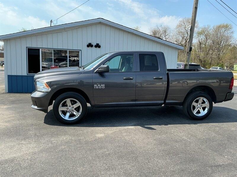 RAM 1500 Tradesman Quad Cab 4WD 2018