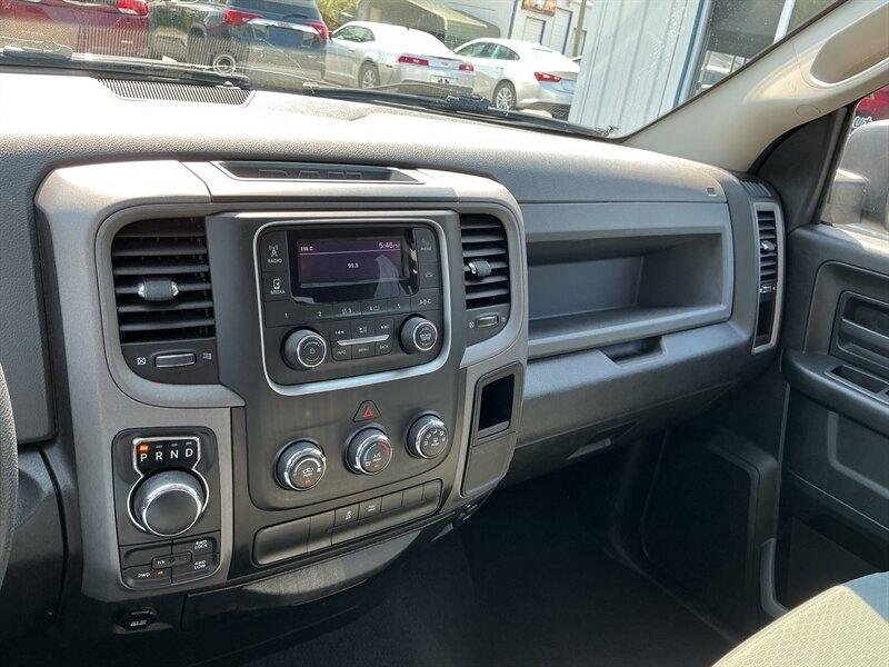 RAM 1500 Tradesman Quad Cab 4WD 2018