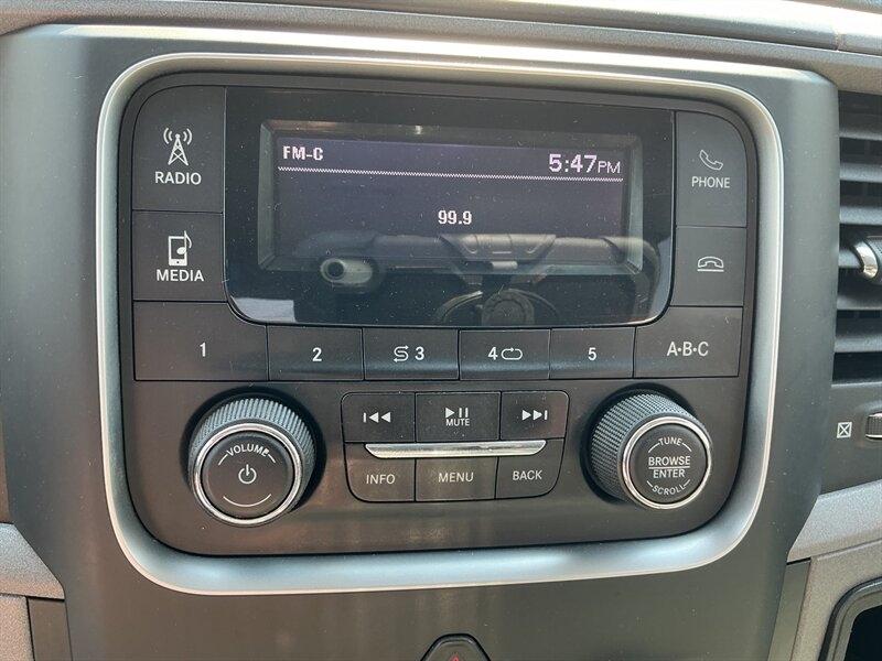 RAM 1500 Tradesman Quad Cab 4WD 2018