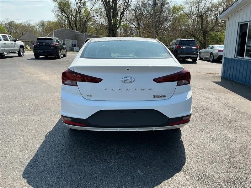 Hyundai Elantra SE 6M 2019