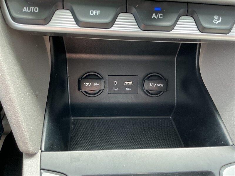 Hyundai Elantra Limited 2020