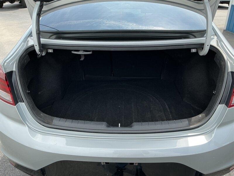 Hyundai Elantra Limited 2020