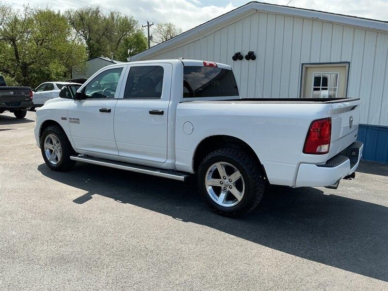 RAM 1500 Tradesman Crew Cab SWB 4WD 2014