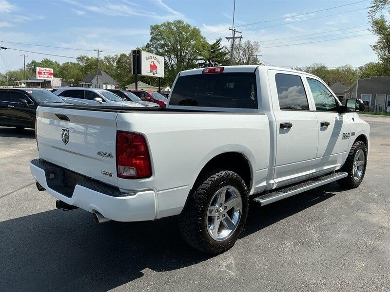 RAM 1500 Tradesman Crew Cab SWB 4WD 2014
