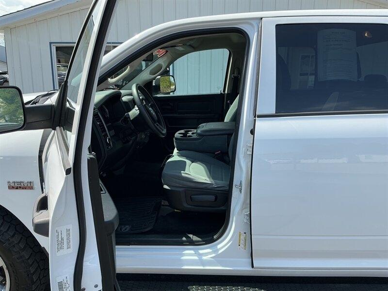 RAM 1500 Tradesman Crew Cab SWB 4WD 2014