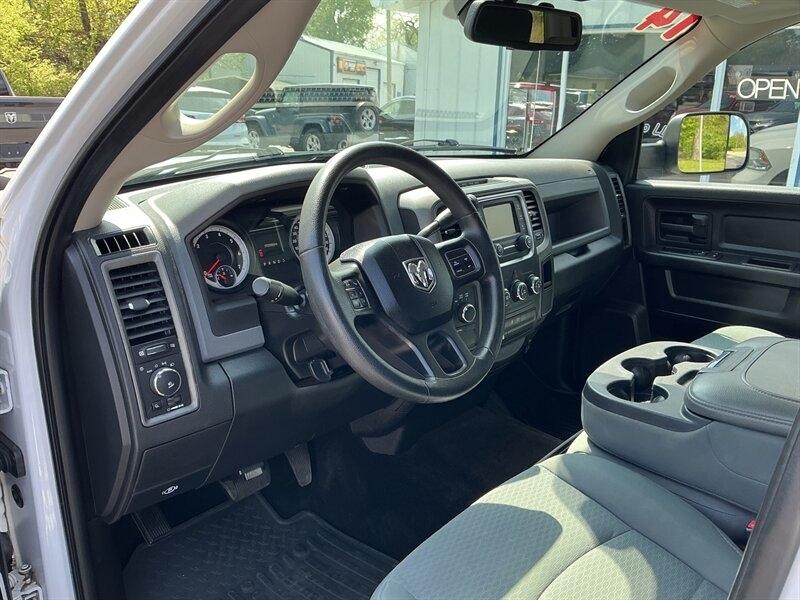 RAM 1500 Tradesman Crew Cab SWB 4WD 2014