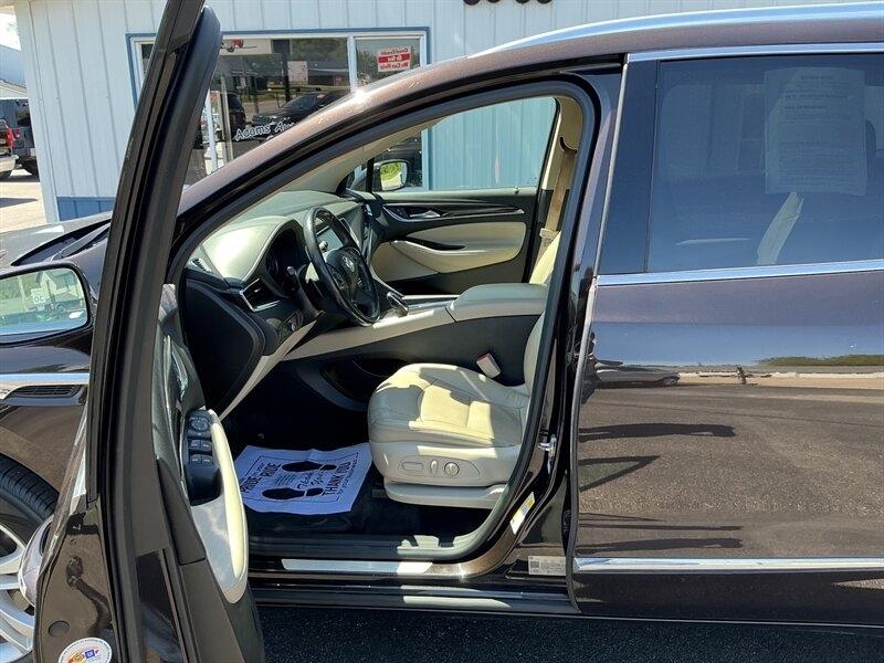 Buick Enclave Essence FWD 2019