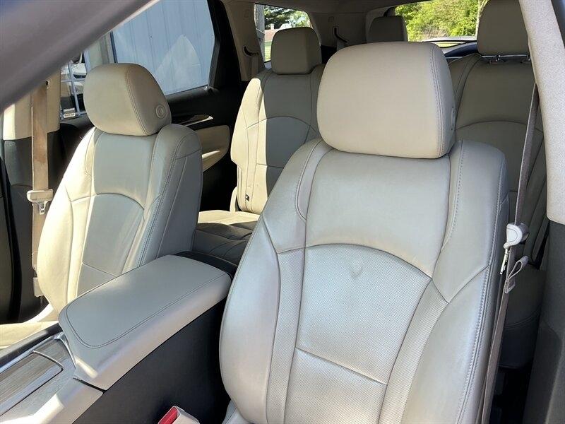 Buick Enclave Essence FWD 2019