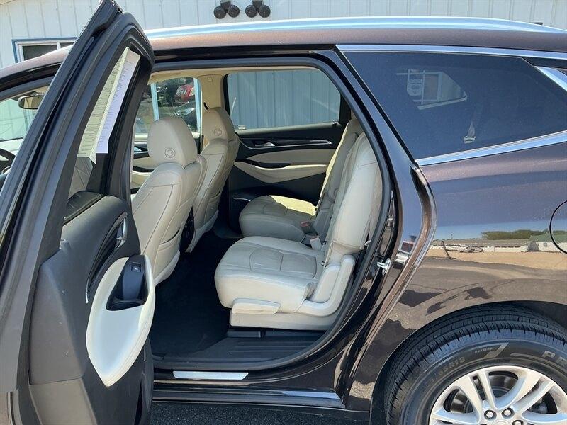 Buick Enclave Essence FWD 2019