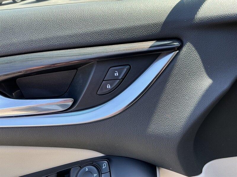 Buick Enclave Essence FWD 2019