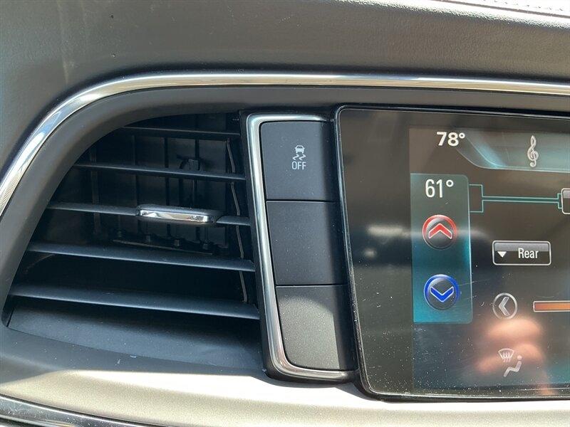 Buick Enclave Essence FWD 2019