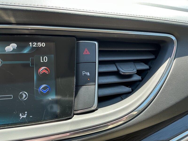 Buick Enclave Essence FWD 2019