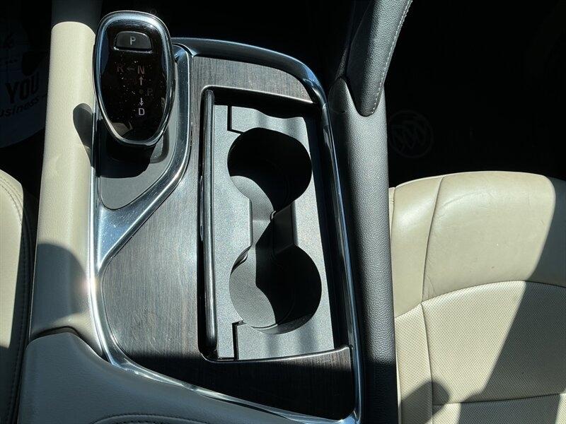 Buick Enclave Essence FWD 2019