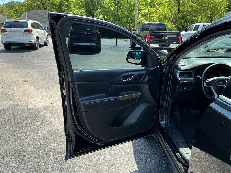 GMC Acadia SLE-1 FWD 2018