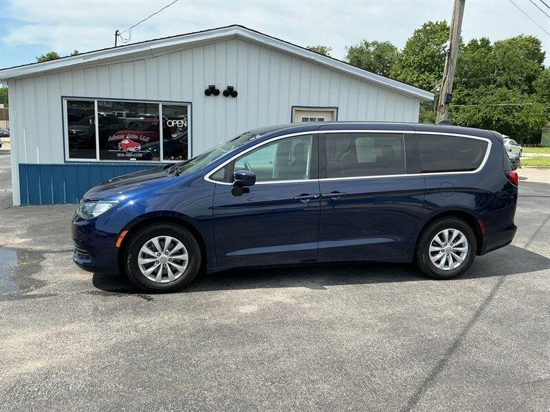 2017 Chrysler Pacifica Touring