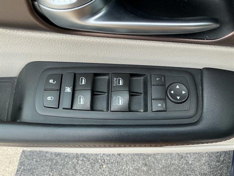 Chrysler Pacifica Touring 2017