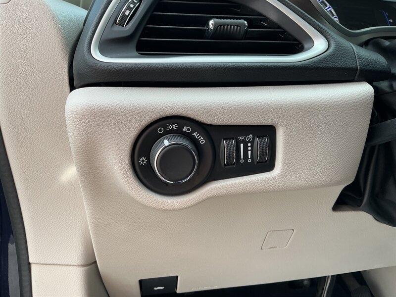 Chrysler Pacifica Touring 2017
