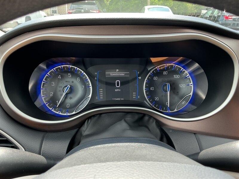 Chrysler Pacifica Touring 2017
