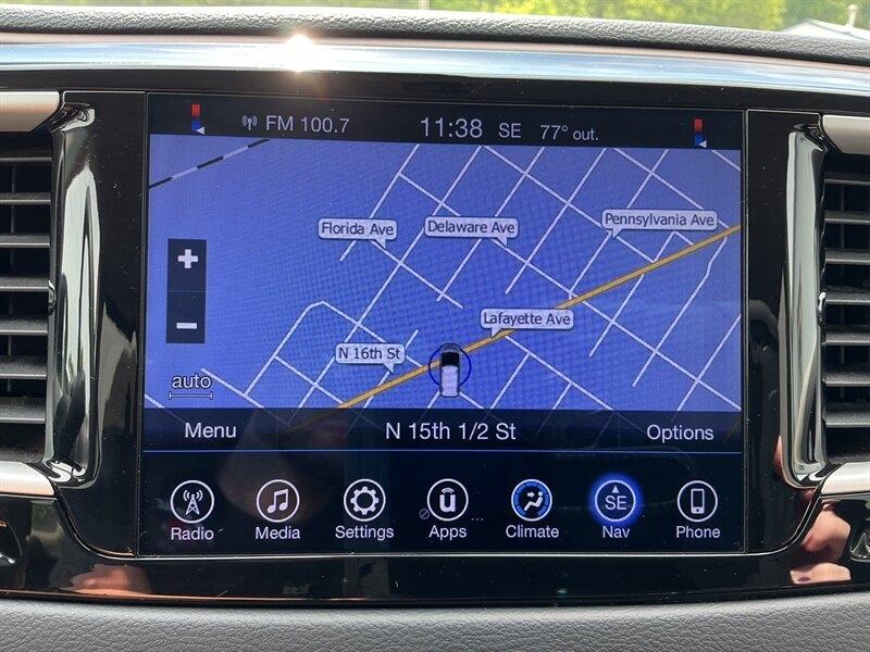 Chrysler Pacifica Touring 2017