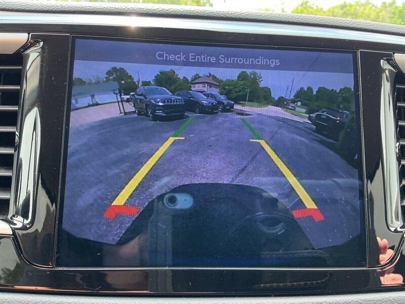 Chrysler Pacifica Touring 2017