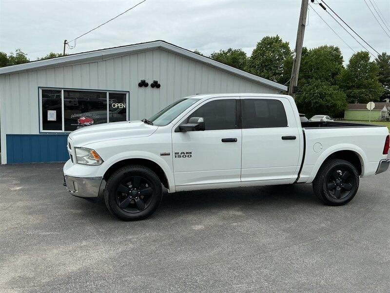 RAM 1500 SLT Crew Cab SWB 4WD 2016