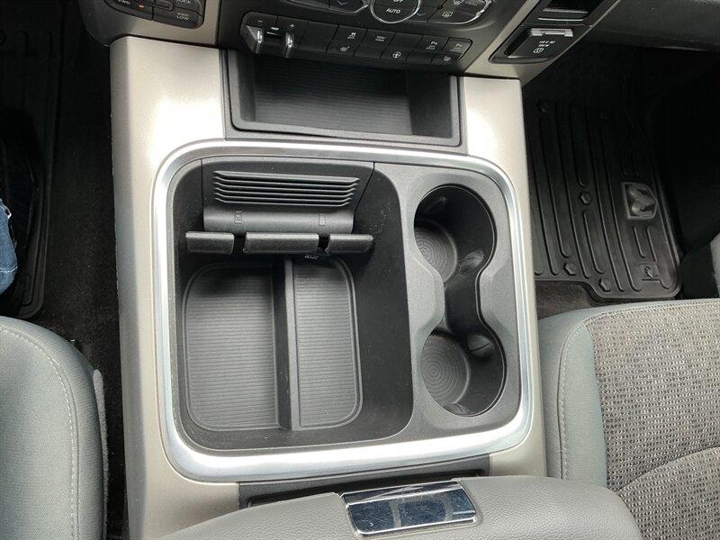 RAM 1500 SLT Crew Cab SWB 4WD 2016