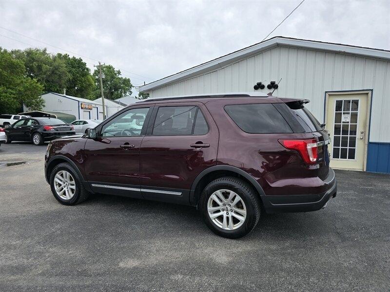 Ford Explorer XLT 4WD 2018