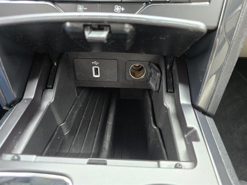 Ford Explorer XLT 4WD 2018