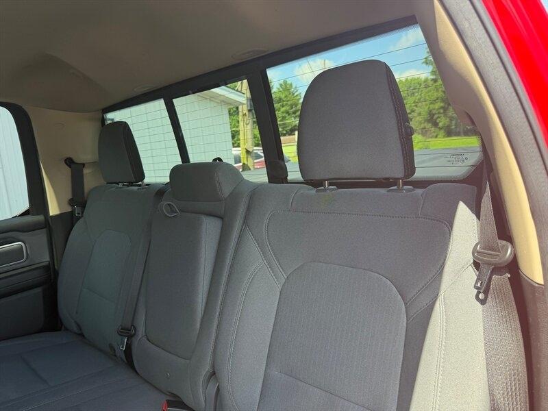 RAM 1500 Big Horn Crew Cab SWB 4WD 2019