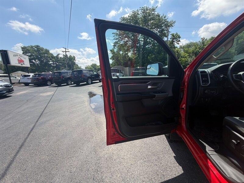RAM 1500 Big Horn Crew Cab SWB 4WD 2019