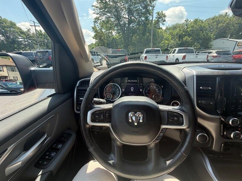 RAM 1500 Big Horn Crew Cab SWB 4WD 2019