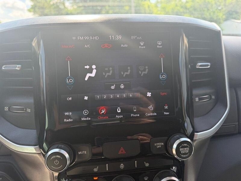 RAM 1500 Big Horn Crew Cab SWB 4WD 2019