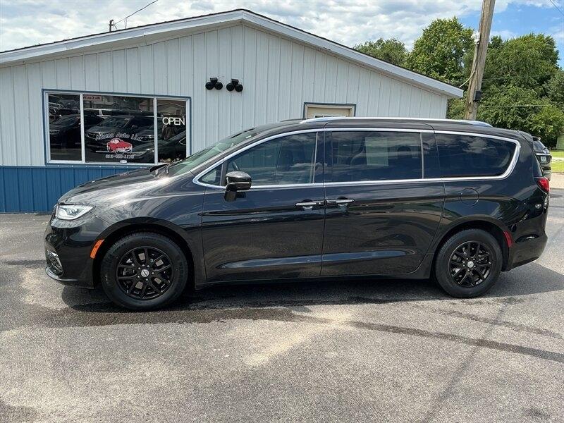 2021 Chrysler Pacifica Touring-L