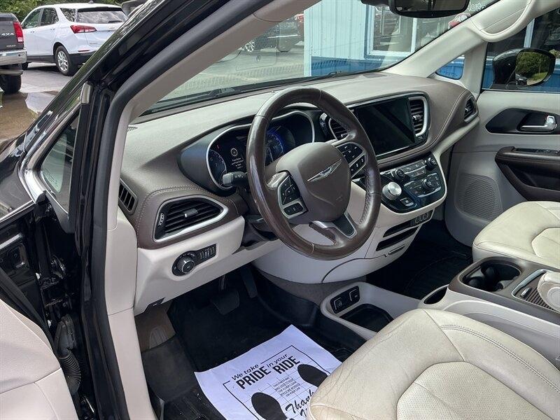 Chrysler Pacifica Touring-L 2021