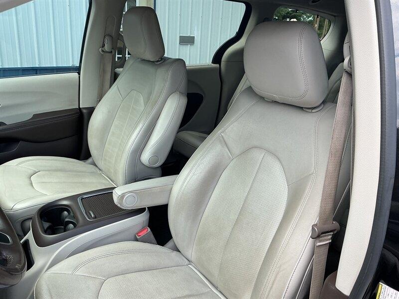 Chrysler Pacifica Touring-L 2021