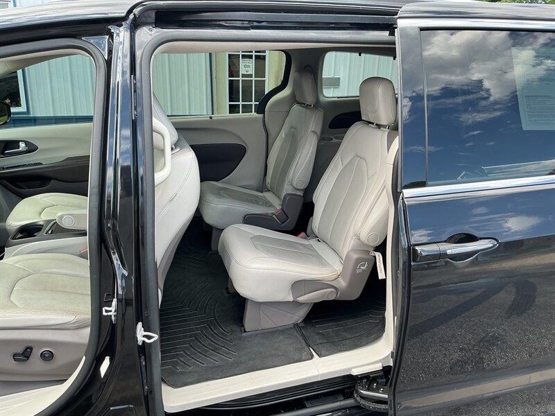 Chrysler Pacifica Touring-L 2021