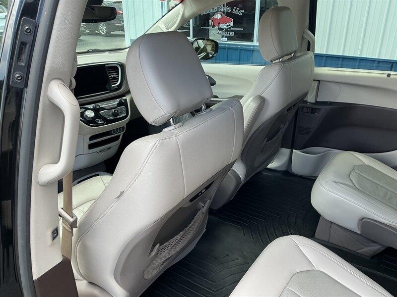 Chrysler Pacifica Touring-L 2021