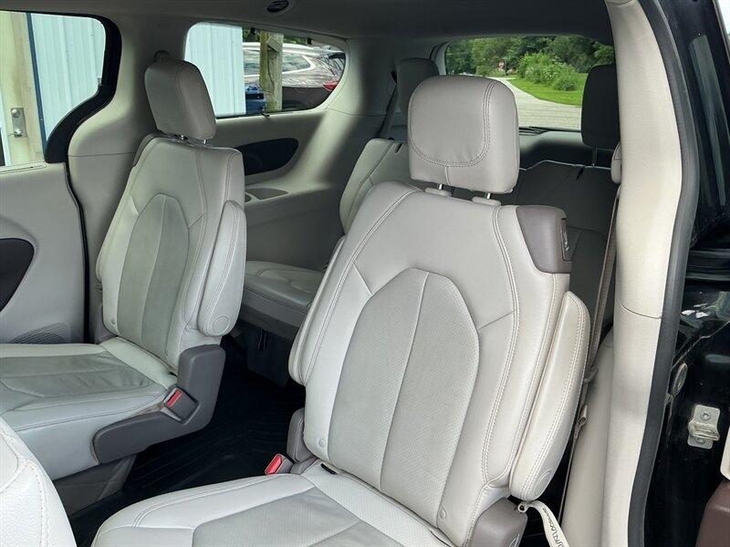 Chrysler Pacifica Touring-L 2021
