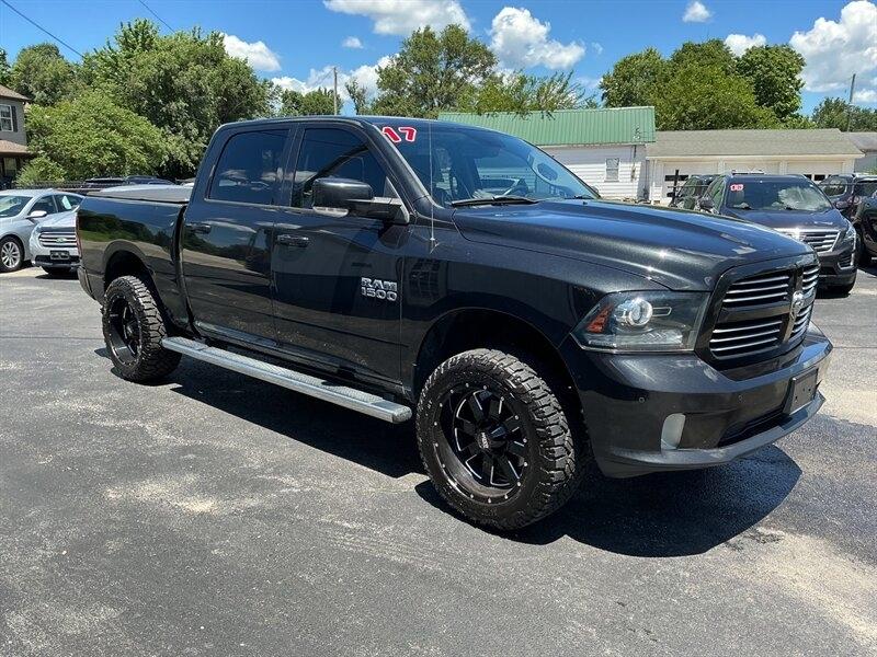 RAM 1500 Sport Crew Cab SWB 4WD 2017