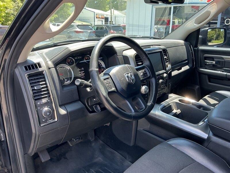 RAM 1500 Sport Crew Cab SWB 4WD 2017